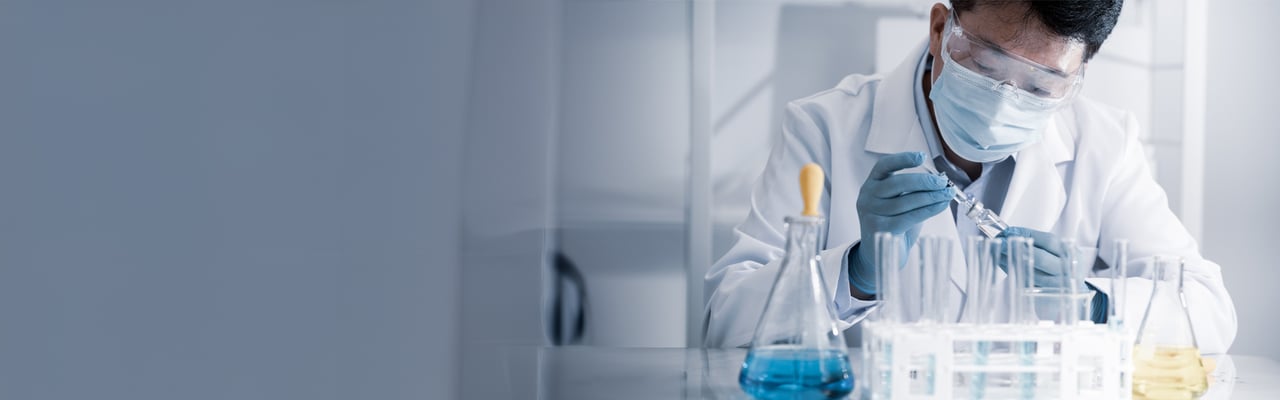 hero bg-3271_Asian male scientist working in a laboratory